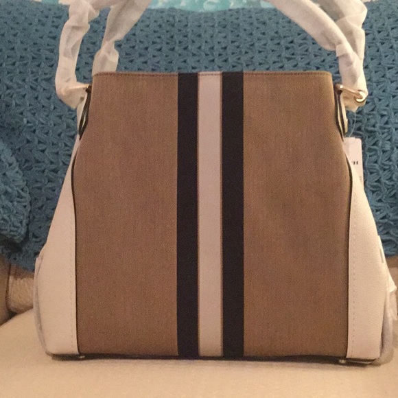 Coach Handbag - Picture 3 of 7